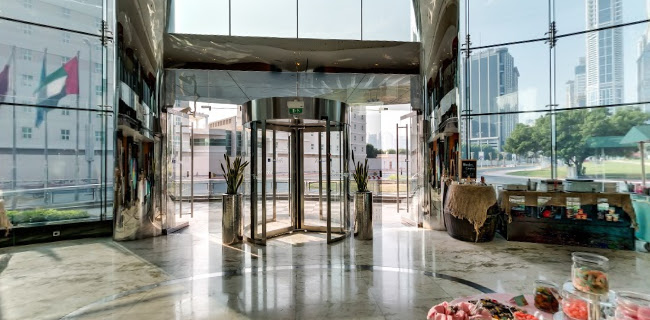 Comentarii opinii despre ICON Bar & Lounge