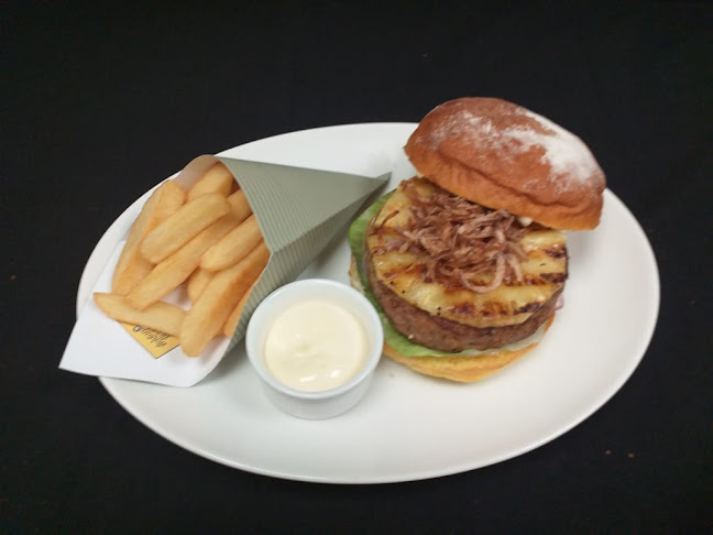 Comentarii opinii despre Al Naseem poolbar and shisha cafe