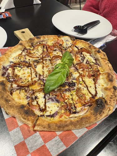 Capo’s Pizza - Dubai