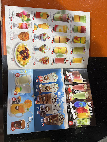 995Q+XJJ - Al Shuwaiheen - Hay Al Gharb - Sharjah