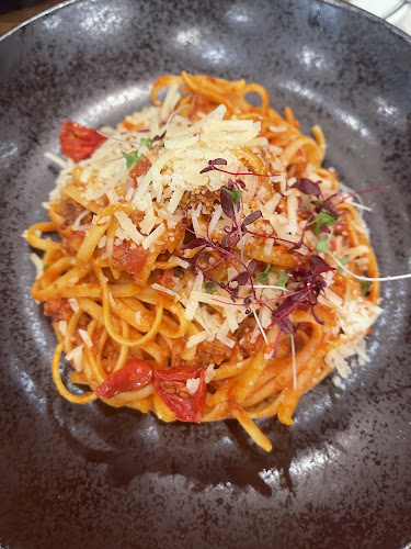 Comentarii opinii despre PAUL Bakery & Restaurant