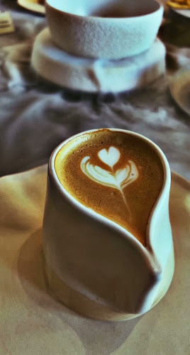 Esproses Cafe and Floral Boutique اسبروزز - Abu Dhabi