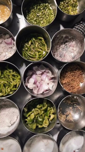 Opinii despre Famous Cafeteria, Khalifa City A كافتيريا مشهورة în Abu Dhabi - Hospitality and gastronomy