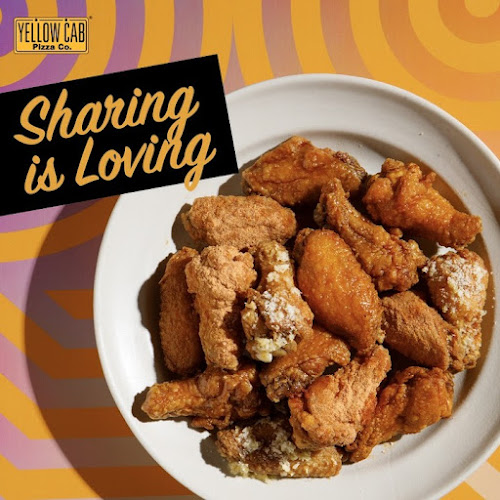 Comentarii opinii despre Yellow Cab Pizza Co.