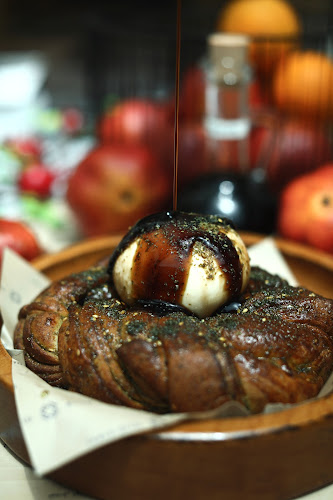 Comentarii opinii despre Table Otto Al Jimi Mall