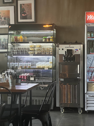 Be Healthy DXB - Nadd Alhamar Branch - Hospitality and gastronomy