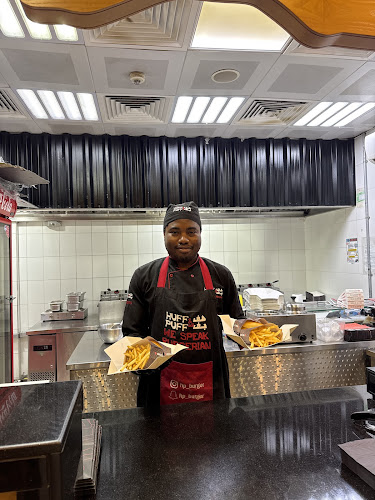 Opinii despre Huff & Puff Burger în Abu Dhabi - Hospitality and gastronomy