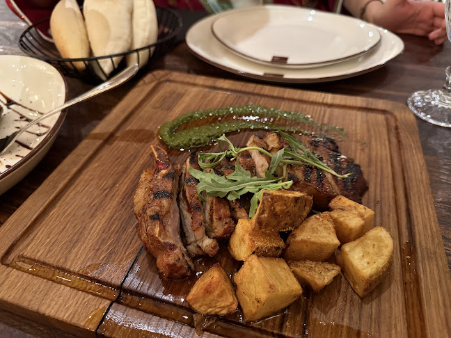 Siraj Restaurant مطعم سراج