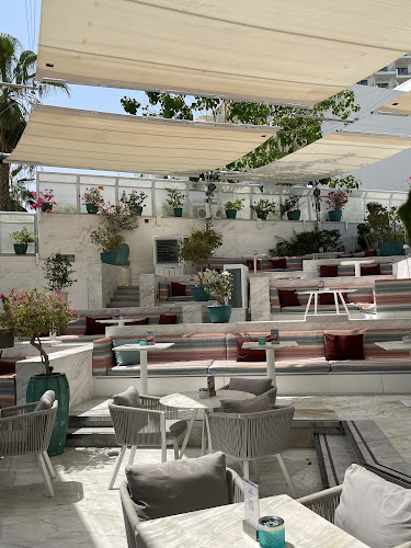 Opinii despre Praia | Beach Restaurant & Lounge | FIVE Palm Jumeirah în Dubai - Hospitality and gastronomy