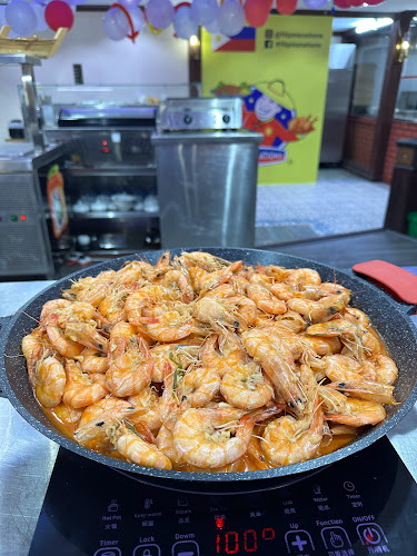 Al Muraqquabat, Hotel Coral, Mezzanine Floor Close to Al Rigga Metro Station - Al Muraqqabat - Al Rigga - Dubai