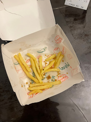 malik bin amr - Bu Shaghara - Hay Al Qasimiah - Sharjah