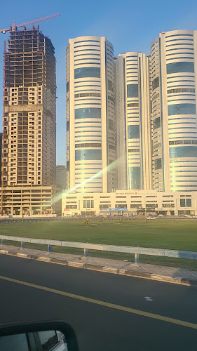 PINSANITY - Dubai Marina Promenade