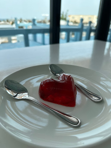 Arabian Fish House Restaurant & Cafe - Al Hirah Beach, Sharjah - Hospitality and gastronomy