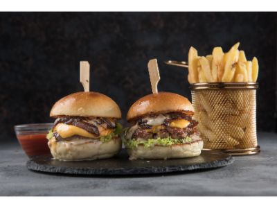 Opinii despre Photo Cafe Restaurant în Fujairah - Hospitality and gastronomy