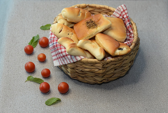 Al Fatayir Al Dumashqia Bakery الفطائر الدمشقية