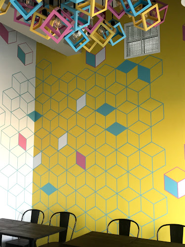 Mmmbox - Sushi & Asian - Hospitality and gastronomy