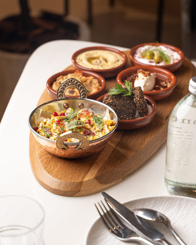 Comentarii opinii despre Sugar And Salt Station - Mohamed Bin Zayed City