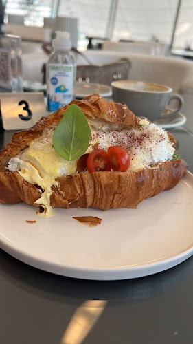 Jumeira First - Jumeirah 1 - Dubai