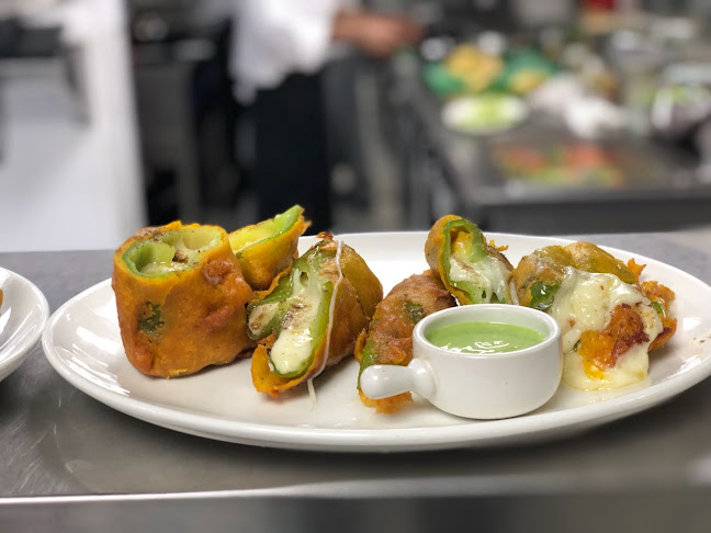 Opinii despre RASA FAMILY RESTAURANT, FORTUNE KARAMA HOTEL în Dubai - Hospitality and gastronomy