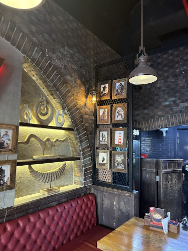 Jumeirah 3 kite beach sunset mall - Dubai