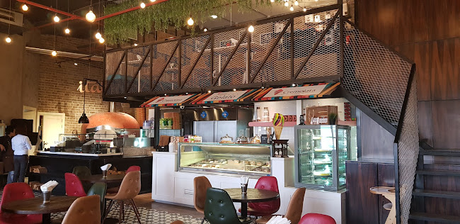 Italiere Muwaileh - Hospitality and gastronomy