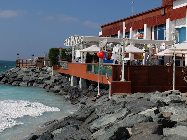 Comentarii opinii despre The Beach by Sho Cho