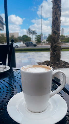 Urth Caffe - Hospitality and gastronomy