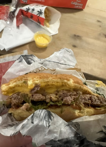 Billy's Hamburgers – authentic meat & veggie burgers with a taste of California - Dubai