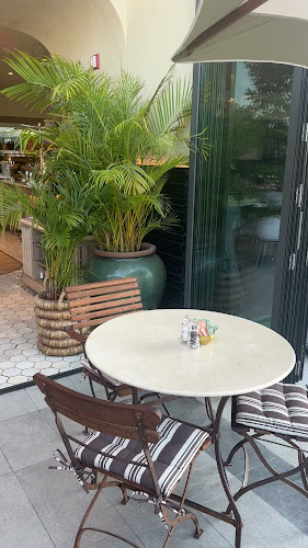 tashas Mirdif - Hospitality and gastronomy