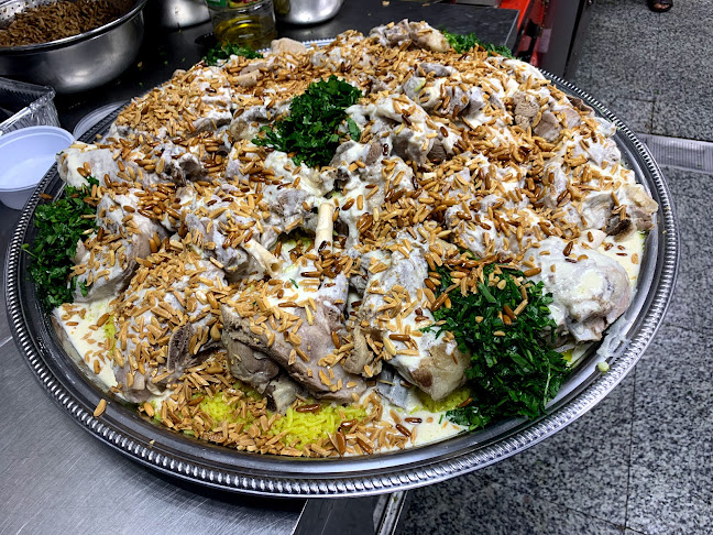 Al-Yolla Street - المنهل Al Manhal - اليُولَة - Abu Dhabi