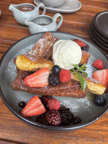 Comentarii opinii despre Social House