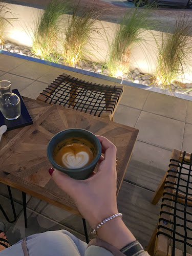 395 Al Athar Street - Jumeirah - Dubai