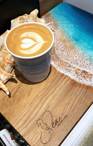 شارع القُفَّال - Al Bateen - W35 - Abu Dhabi