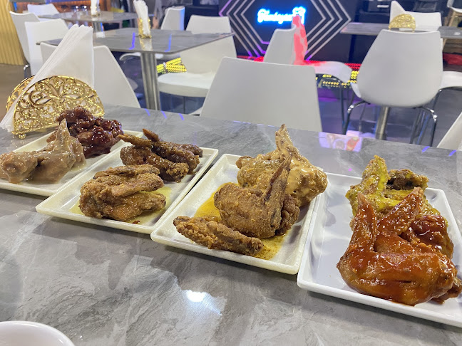 Tambayan Resto Bar rooftop - Dubai