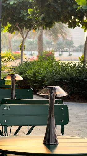 Opinii despre The bench în Abu Dhabi - Hospitality and gastronomy