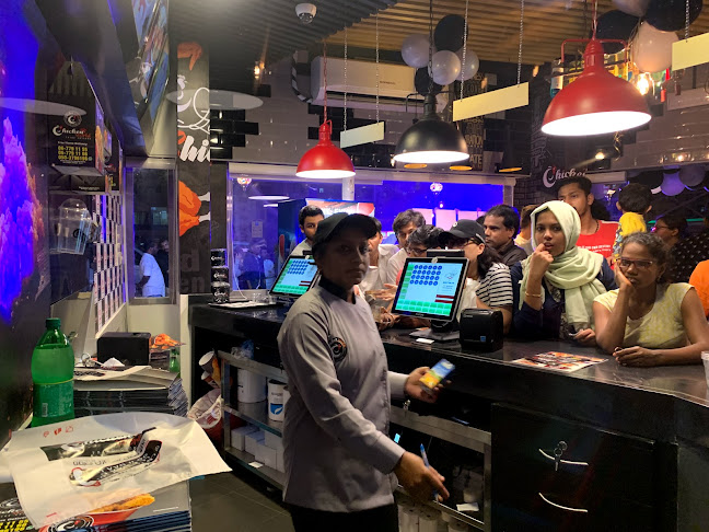 Comentarii opinii despre Chicken world Outlet 1