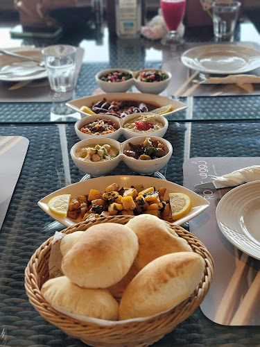 Al Roof Restaurant And Cafe - Ajman