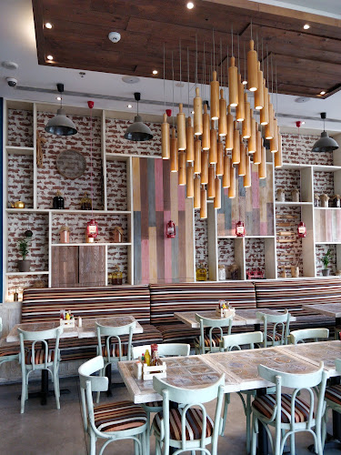 Comentarii opinii despre Man'oushe Street Al Ghurair- شارع منقوشة