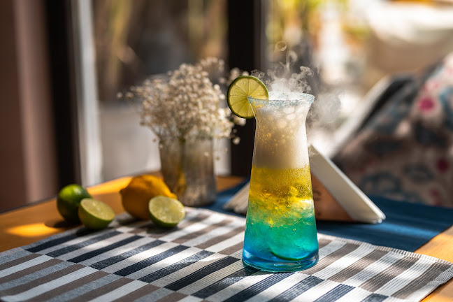 Ayoush Restaurant And Cafe