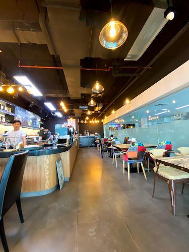 Comentarii opinii despre Brews & Co Cafe