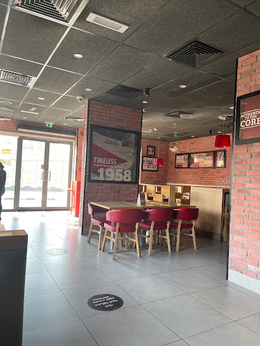 Pizza Hut - Hospitality and gastronomy