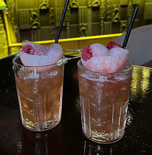 Comentarii opinii despre The Bollywood Bronx