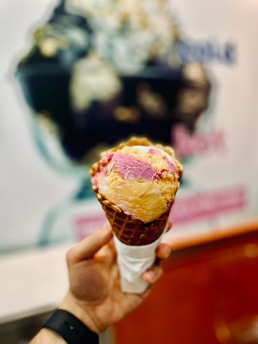 Baskin Robbins SZR - Hospitality and gastronomy