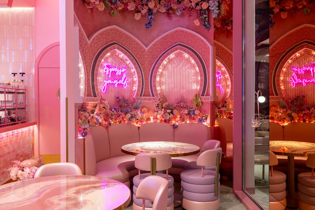 Comentarii opinii despre EL&N London - Yas Bay Waterfront