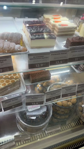 Katrina Sweets and Confectionery (Coffee and Cakes) - Bay Square - Dubai