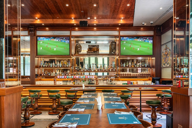 Crown & Lion The English Pub - Dubai
