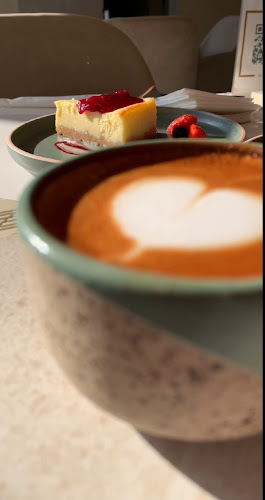 Opinii despre Zoi Cafe în Abu Dhabi - Hospitality and gastronomy