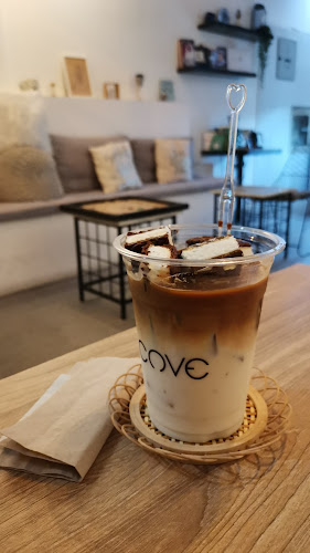 Cove cafe - Hospitality and gastronomy