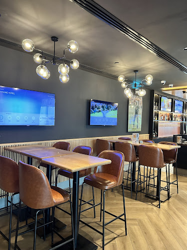 Comentarii opinii despre ICON Bar & Lounge