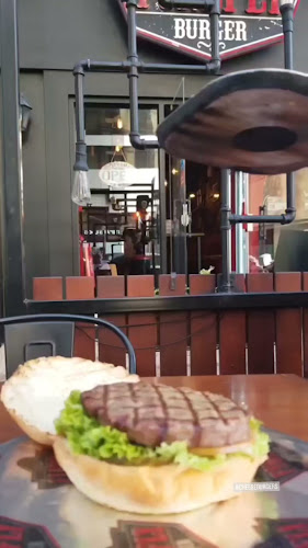 Comentarii opinii despre Firefly Burger